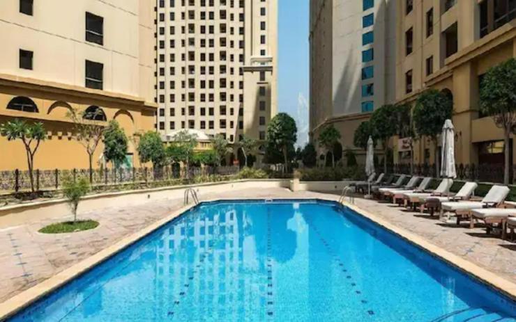 Appartement Mira Holiday Homes - One Bedroom Dubai